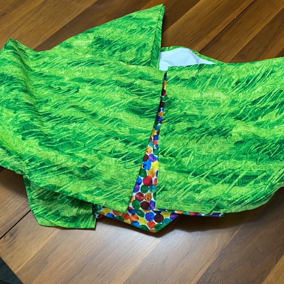 The Very Hungry Caterpillar Nursery Crib Set - Picture 3 of 15